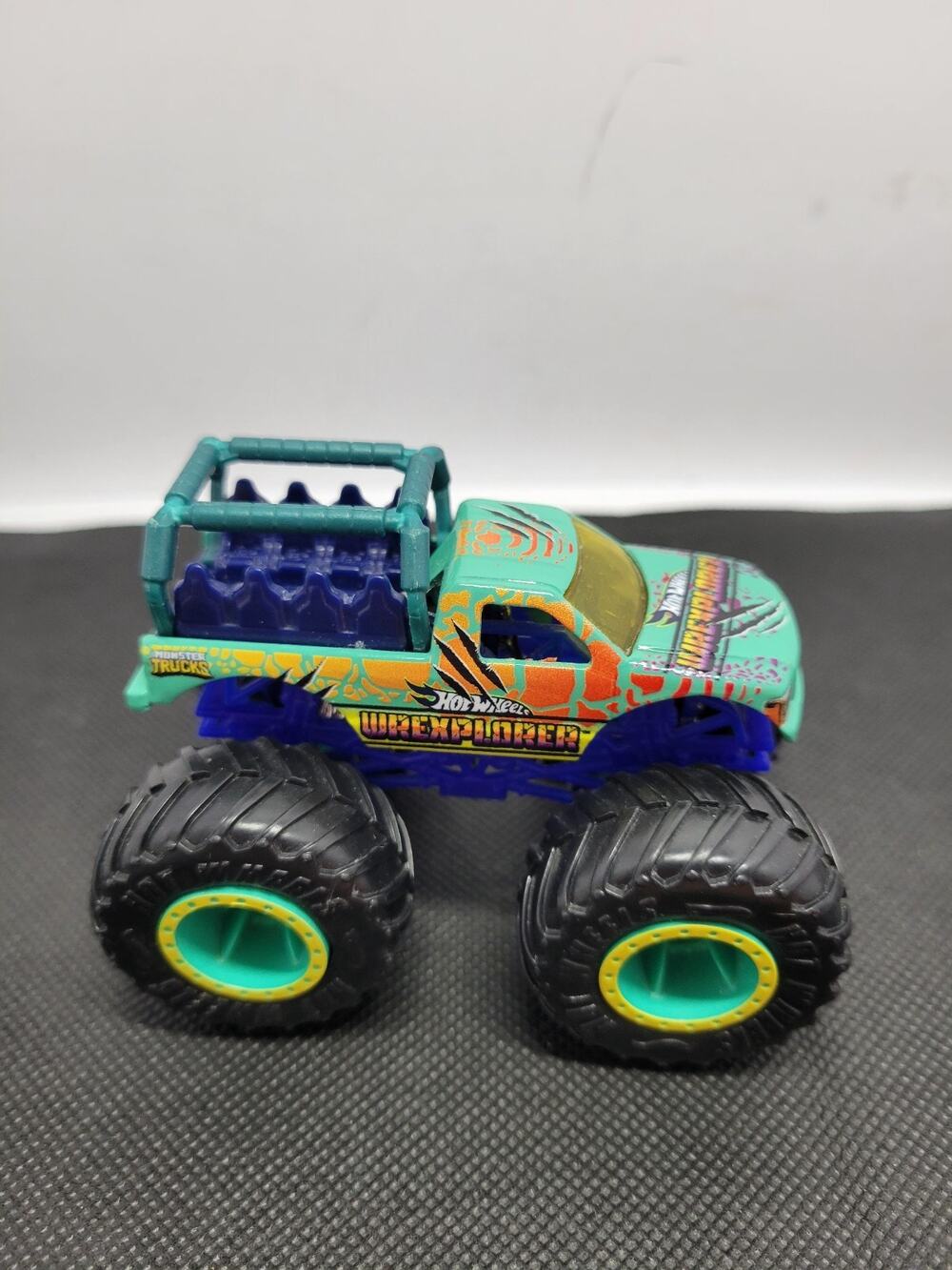 HOT WHEELS MONSTER JAM WREXPLORER 1:64 DIECAST TRUCK MATTEL JURASSIC PARK STYLE